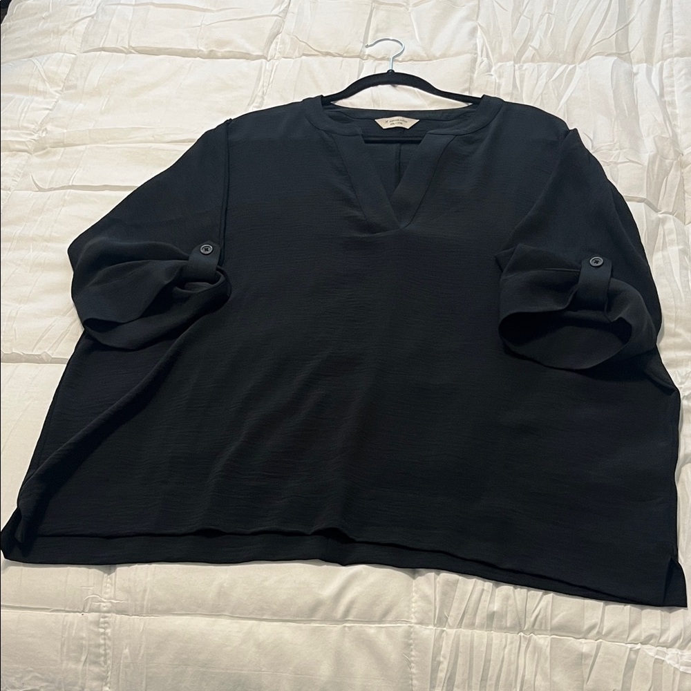 Denver Hayes Black V-Neck Blouse